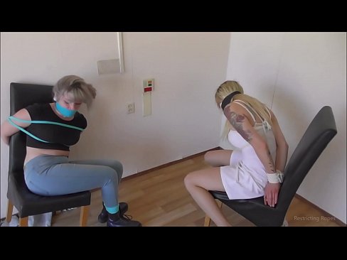 ❤️ Пристрастен / с вързани ръце и уста / девойка в беда Супер порно в bg.com-milf-300.ru ❌️❤